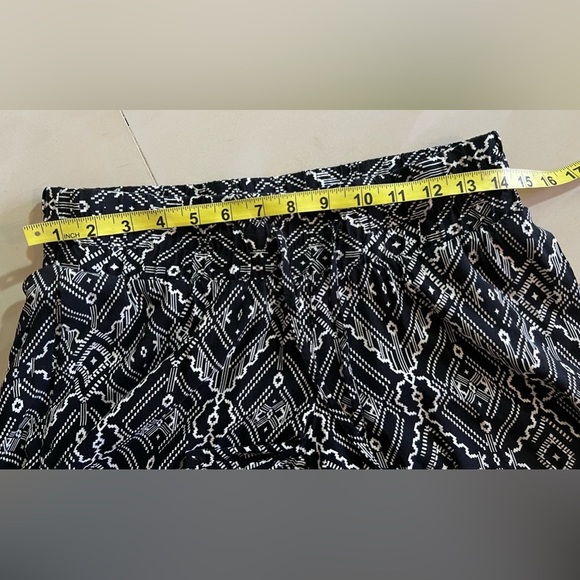 MAMA By H&M Cloth Shorts h&m mama shorts black Stamp stamps size 12 - Picture 11 of 14